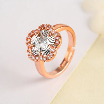 Blumenförmiger Einstellbarer Ring mit Emaille-Inlay und Zirkonia