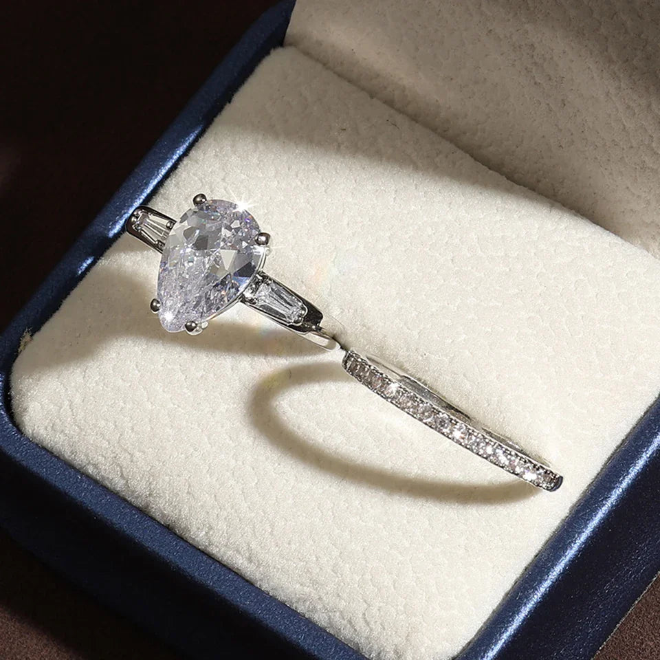 Herzförmiger Zirkonia-Ring – Romantische Eleganz in Silber